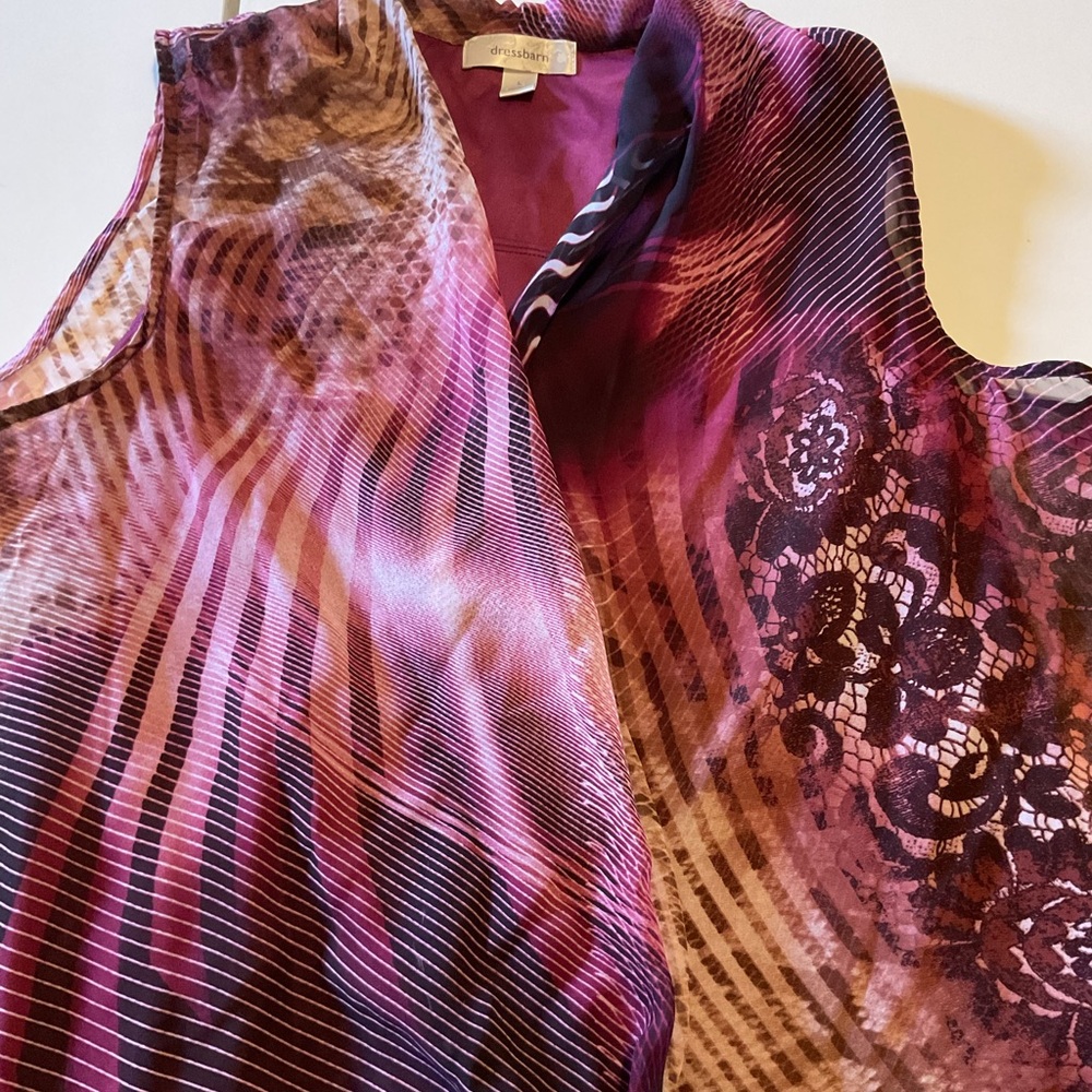 DressBarn Sleeveless Twist-Front Women's Top in Burgundy Pink - Picture 3 of 5